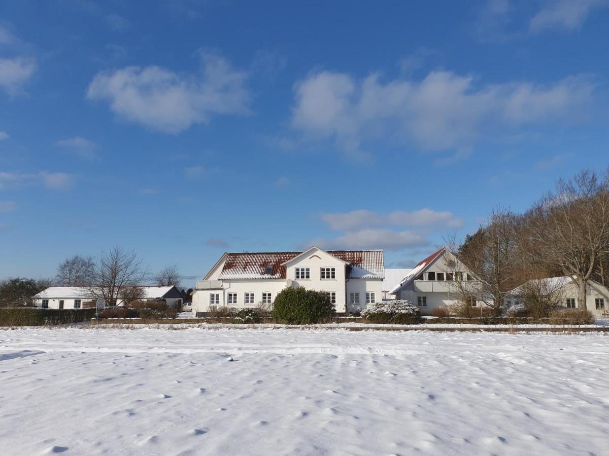 Feriestedet Skovly Klemensker Exterior photo